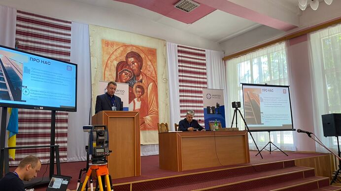 АТ «Прикарпаттяобленерго» вітає Бурштинський енергетичний коледж з ювілеєм та дякує за співпрацю